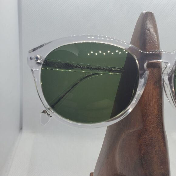 These Glory Days Clear Sunglasses, Case, & Cleaning Cloth - Picture 3 of 10